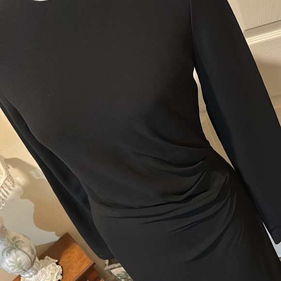 Burberry Aurora Ruched Long Sleeve Midi Dress. NWT. Size 4 - Picture 4 of 16